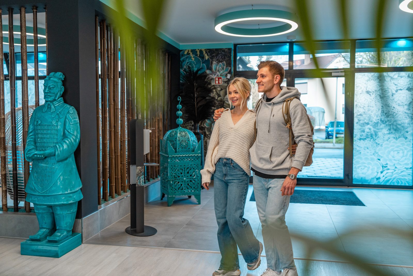Verschenkt eine Auszeit zu zweit – Paar bei Pure Spa Oberhausen