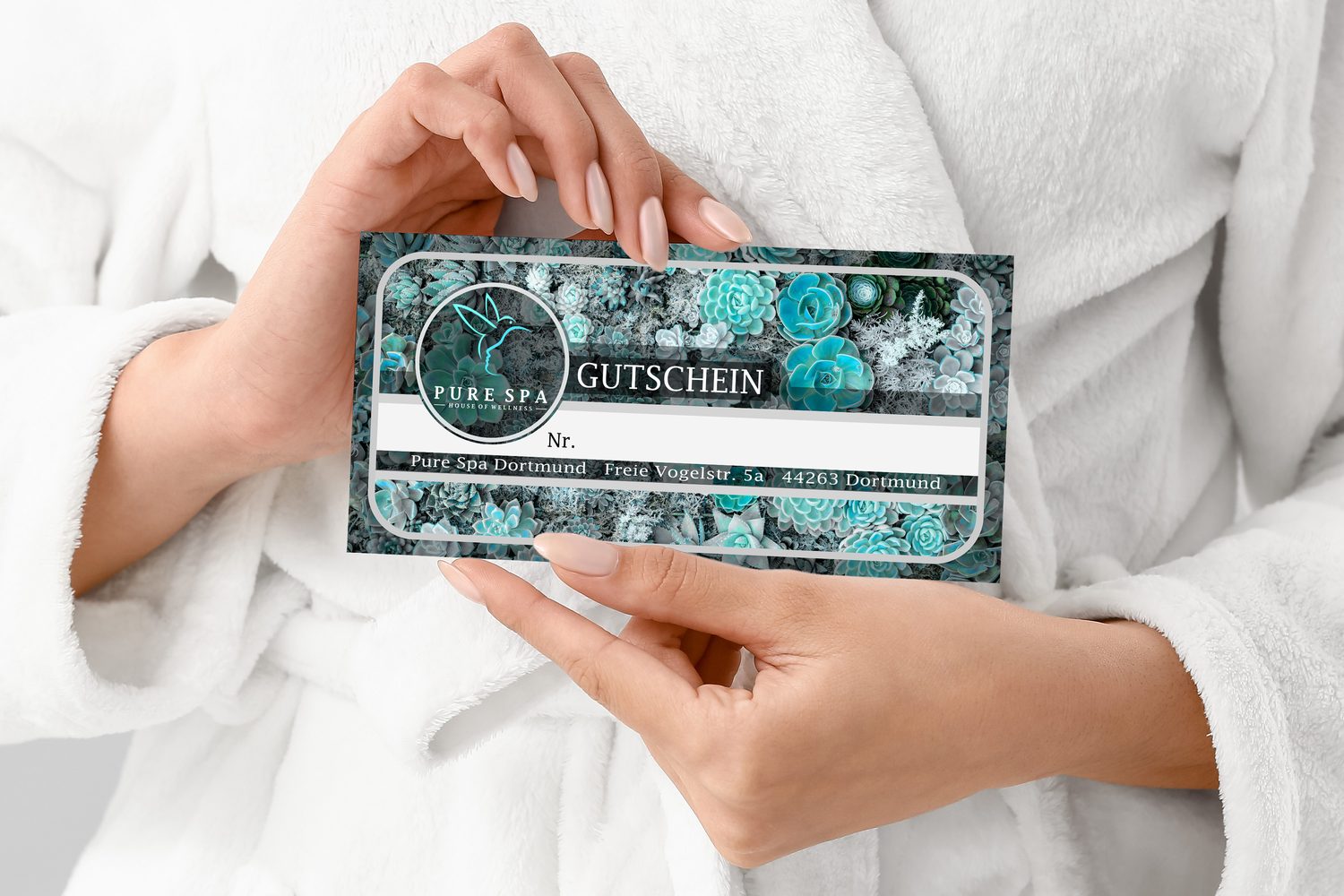 Pure Spa Geschenkgutschein in liebevoller Verpackung