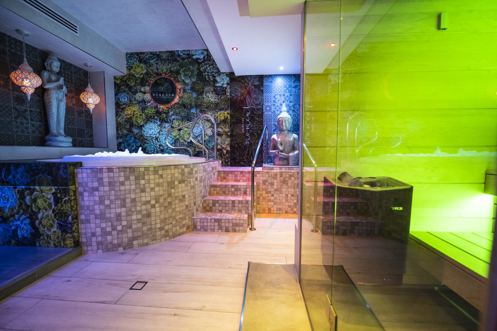Private finnische Sauna in der Suite Oberhausen