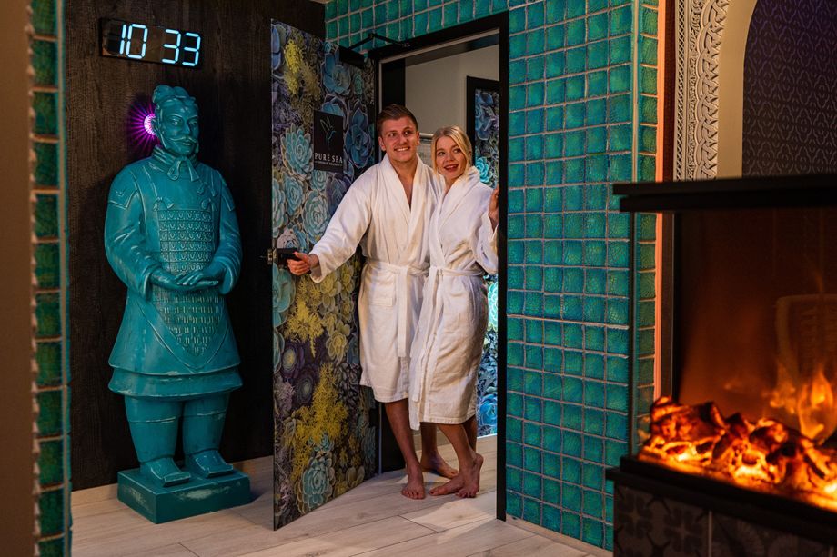 Privater-Wellnessbereich mit Sauna, Kamin