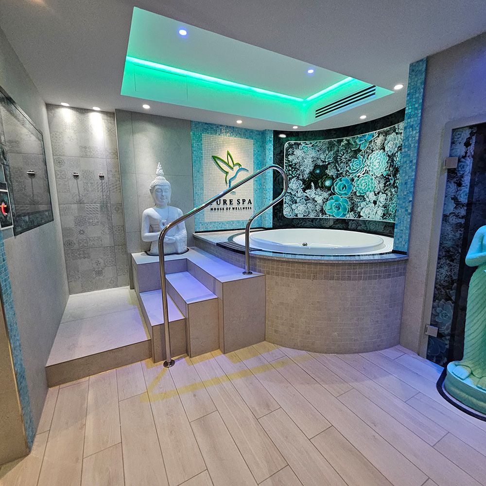 Private Erholung erleben - Whirpool im Pure Spa Dortmund